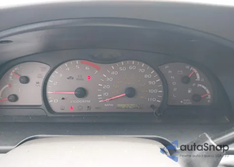 2001 Toyota Sequoia Sr5 V8 from USA, damaged, VIN 5TDZT34AX1S023366